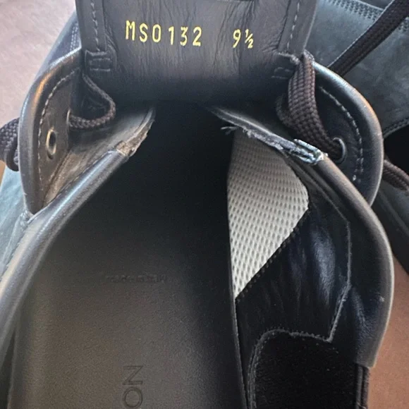 Louis Vuitton Men's Black Sneakers - Picture 9 of 10